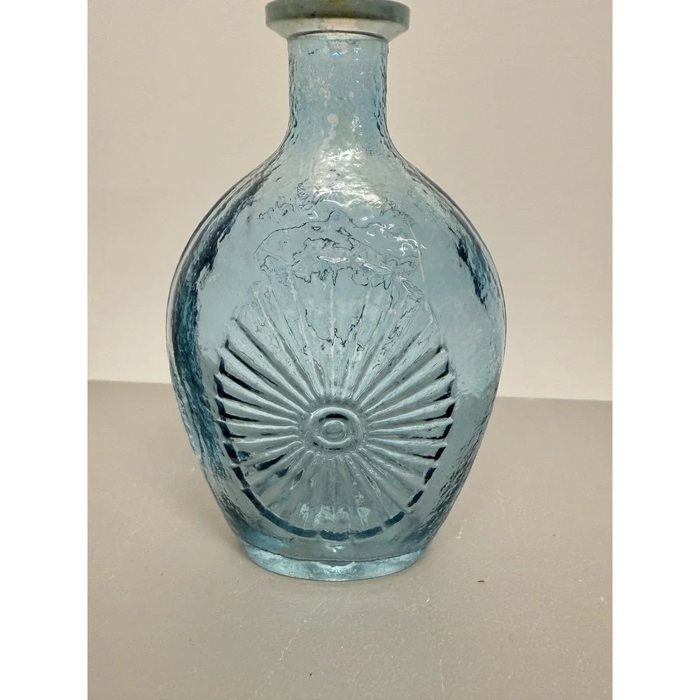 VTG 1961 Aqua Blue Lord Calvert Glass Whiskey Decanter‎ 